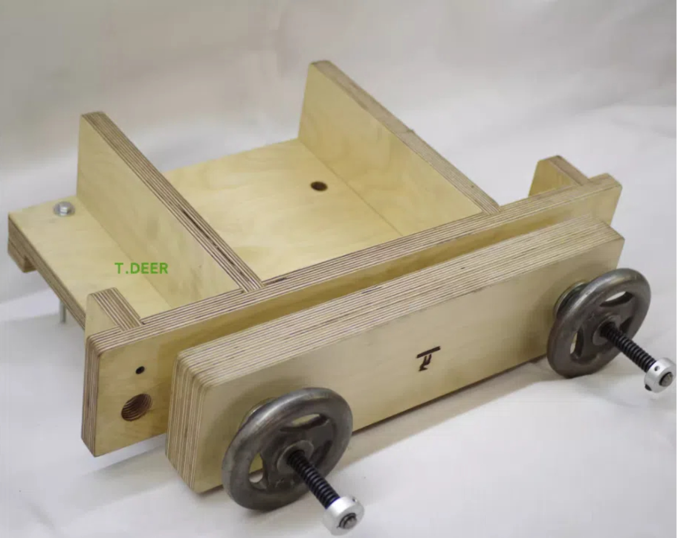 โต๊ะทํางานไม้บีชขนาดเล็กแบบพกพ - Woodworking Vise บทวิจารณ์และราคา